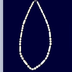 VINTAGE Trifari White‎ Gold Rectangle Square Bead Rope Necklace